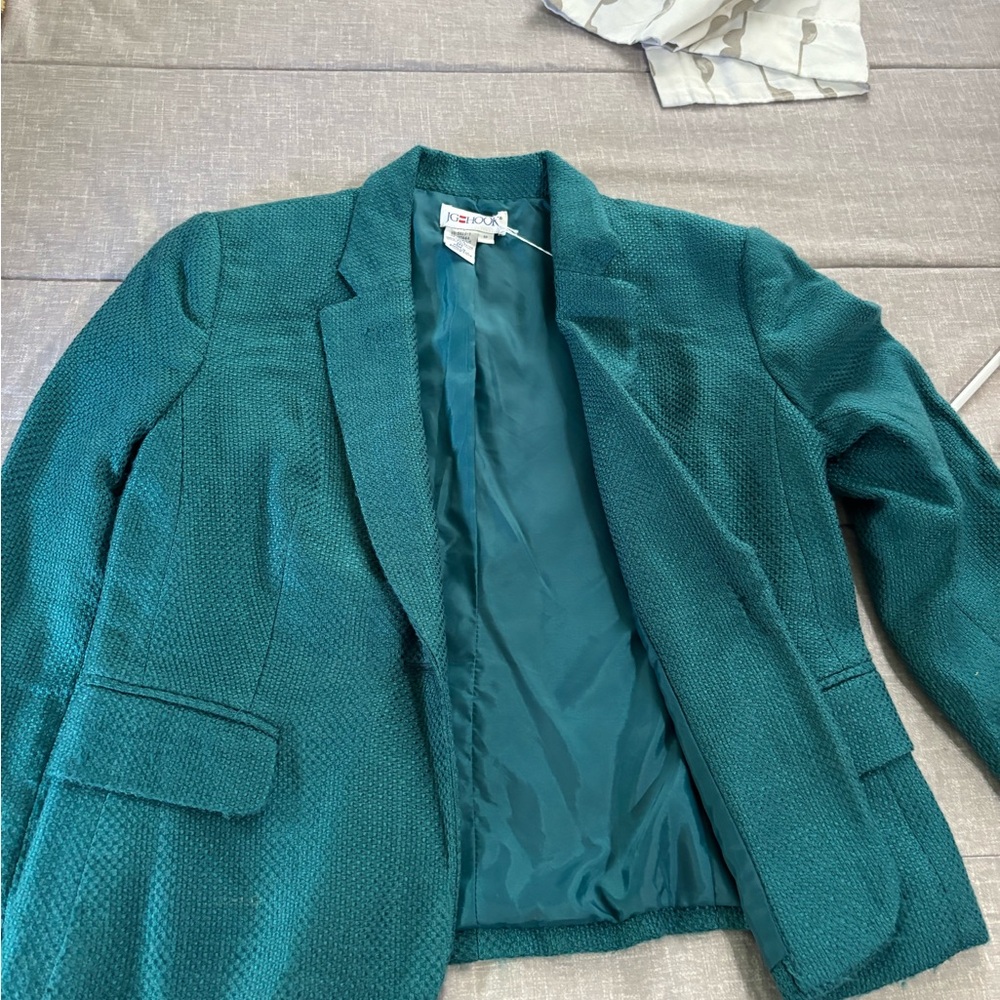 Chic Women's Teal Blazer